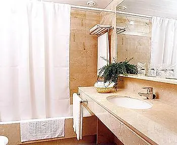 Hotel Viladomat By Silken 3*