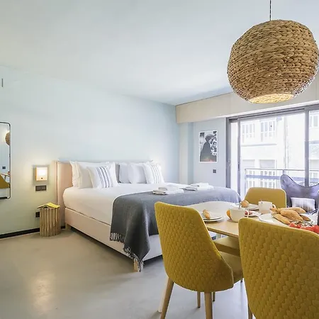 Yays Sagrera Boutique Apartamento