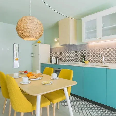 Yays Sagrera Boutique Apartamento *