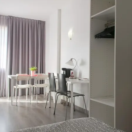 Atenea Calabria 3* Barcellona