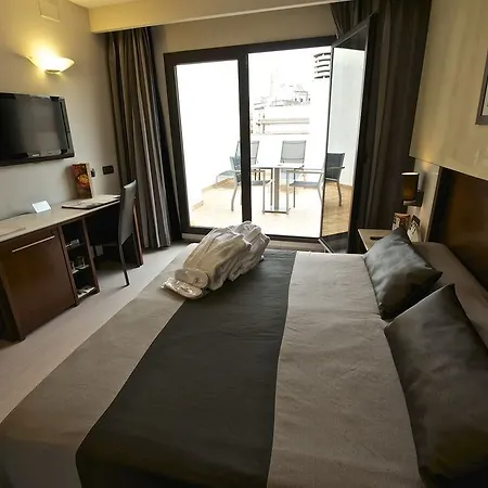 Hotel Catalonia Born 4*