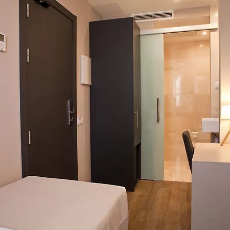 May Ramblas Hotel 3*
