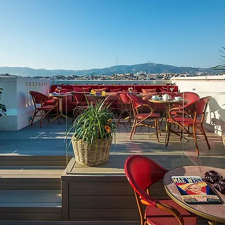 Otel Vincci Mae 4*