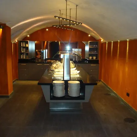 California Hotell 3*