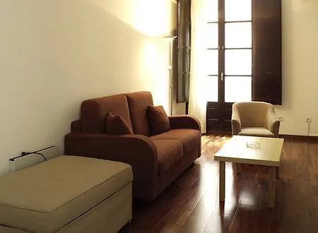 Aspasios Plaza Real Appartamento