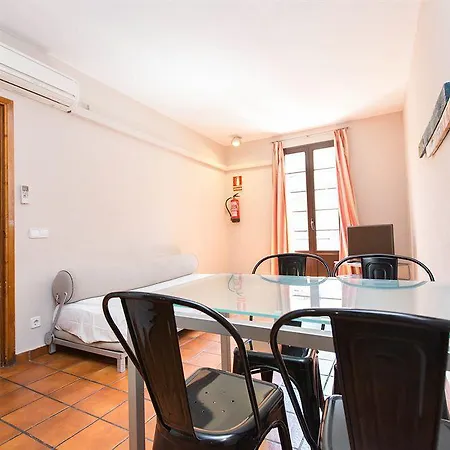 Ainb Ramblas-guardia Appartamento *