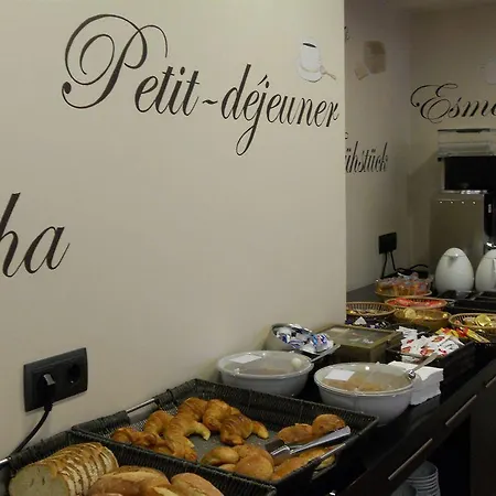 Hotel Acta Antibes 2*