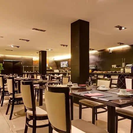 Hotel Acevi Villarroel