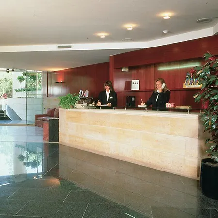 Hotel Catalonia Park Gueell