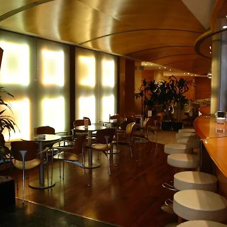 Exe Cristal Palace Hotell 4*