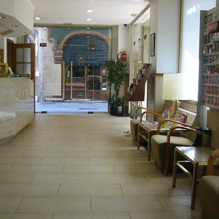 Hotel Comercio *