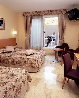 Flor Parks Hotel 3*