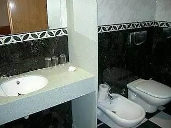Hotel Comercio *