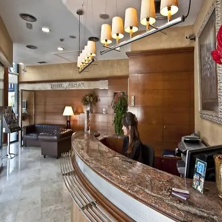 Aristol - Sagrada Familia 3*