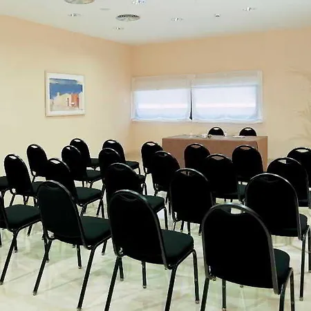 Hotel Catalonia La Maquinista 4*