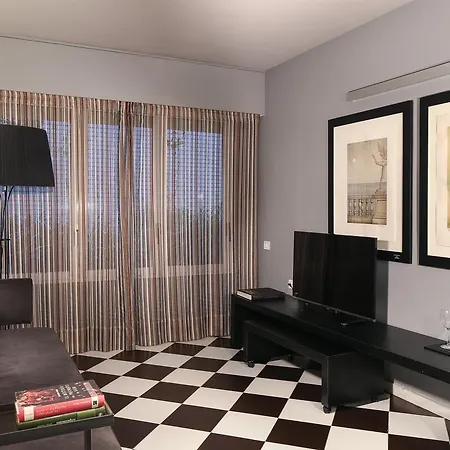 Gran Derby Suites, A Small Luxury Of The World 4* Barcelona