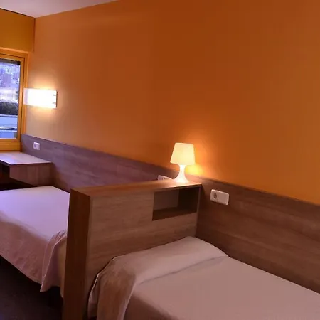 게스트하우스 Residencia Salesiana Marti-codolar 2*