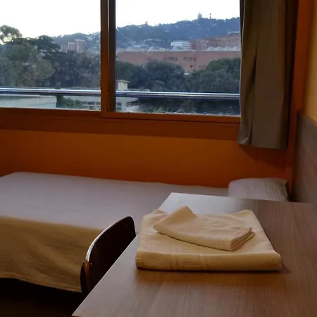 Affittacamere Residencia Salesiana Marti-codolar Barcellona