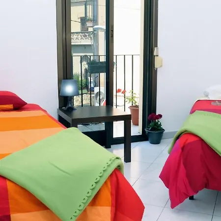 & Cozy Residencia De Estudiantes Barcelona