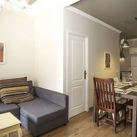 Mai & Maud Paralel Apartamento