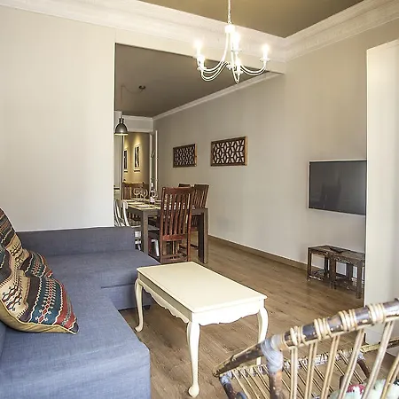 Apartamento Mai & Maud Paralel Barcelona