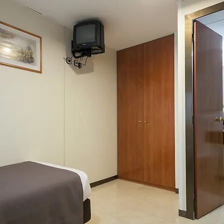 El Call Hotel