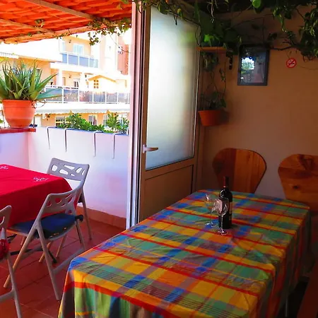 ático, Terraza Y Bbq, Metro Bcn, Park Güell 3*