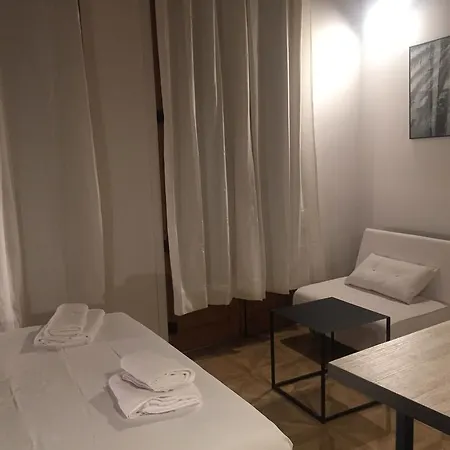 Apartment L'escudellers By The Streets Barcelona