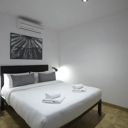 Apartment L'escudellers By The Streets