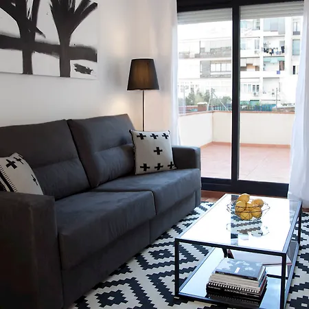 L'arago By The Streets Barcelona
