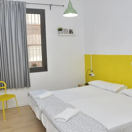 Bed & Bike Hostel *