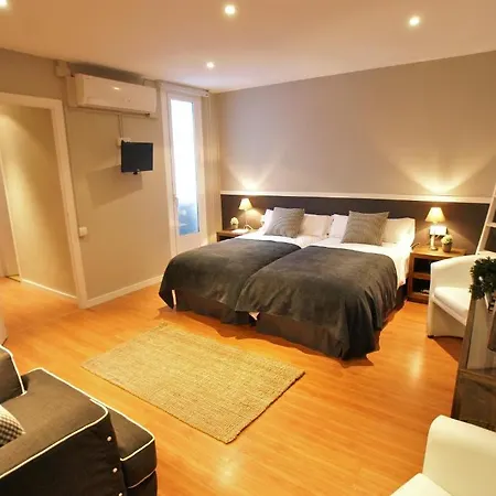 555 Bcn Apartment