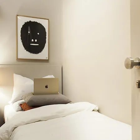 Hotel Destinationbcn - Universitat Barcelona