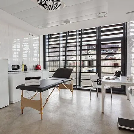 Residencia Deportiva Sercotel Barcelona Sailing Hostal