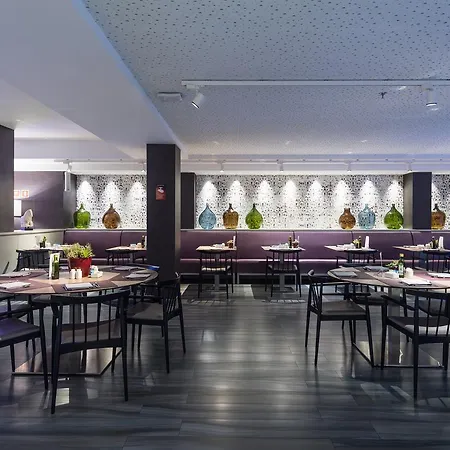 Catalonia Square 4* Sup Hotel 4*