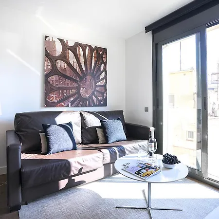 Friendly Palau Apartamento *