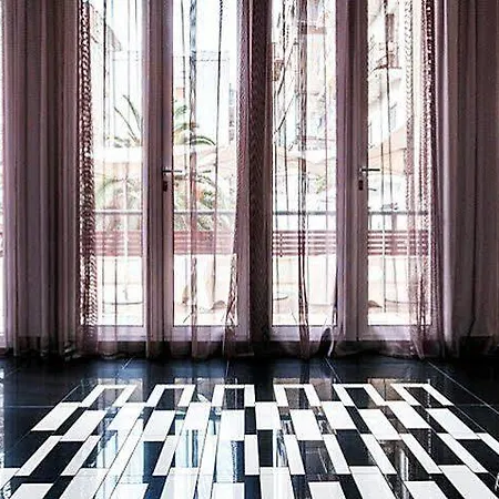 Bcn Design מלון 5*