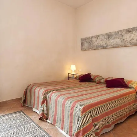 Gaudi 2 Apartament