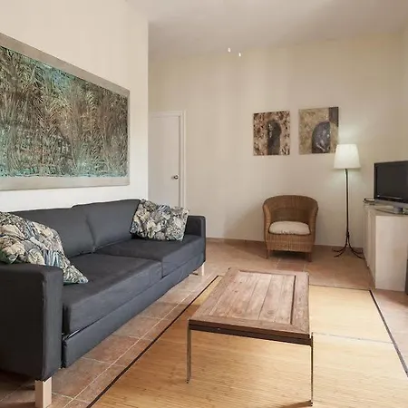 Gaudi 2 Apartament