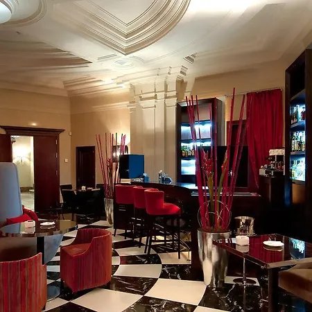 Center 4* Барселона