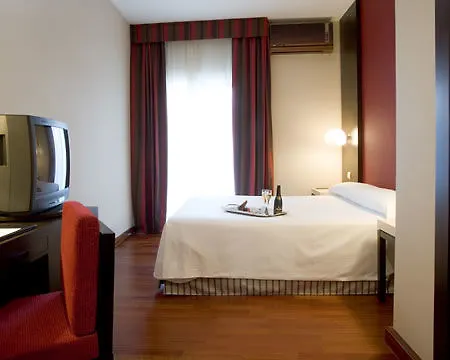 Hotel Nh Les Corts 3*
