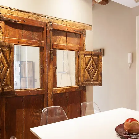 Trafalgar Luxury Apartment Barcelona