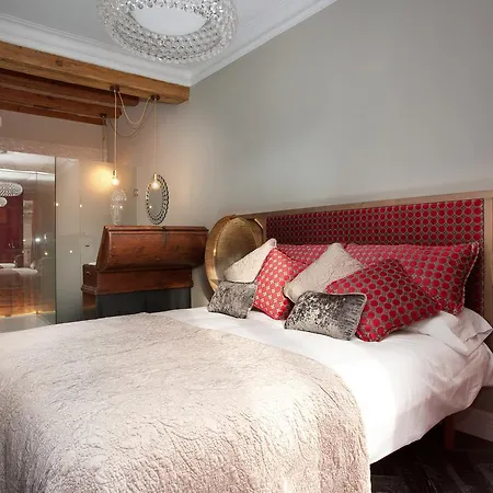 Trafalgar Luxury Apartment Barcelona