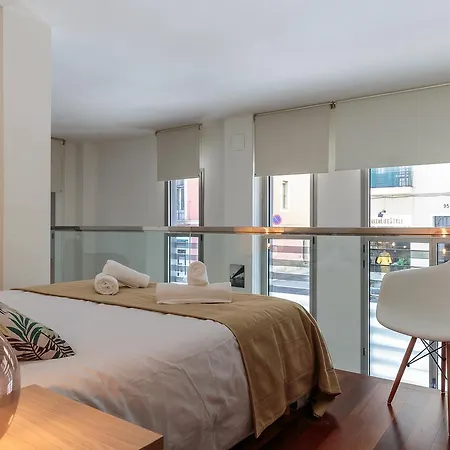 Modern And Trendy Duplex Next To Paseo De Gracia