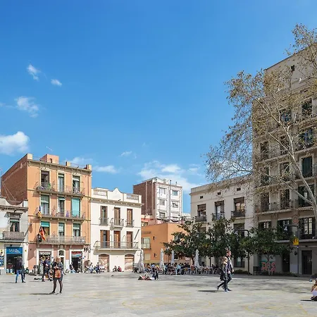 Modern And Trendy Duplex Next To Paseo De Gracia Barcelona