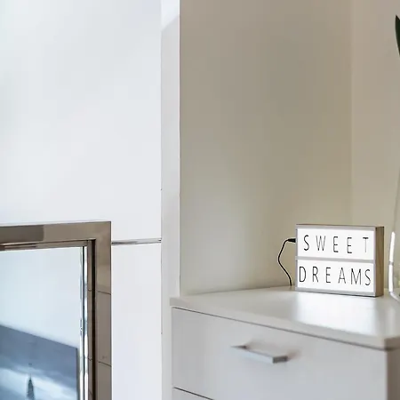 Modern And Trendy Duplex Next To Paseo De Gracia *