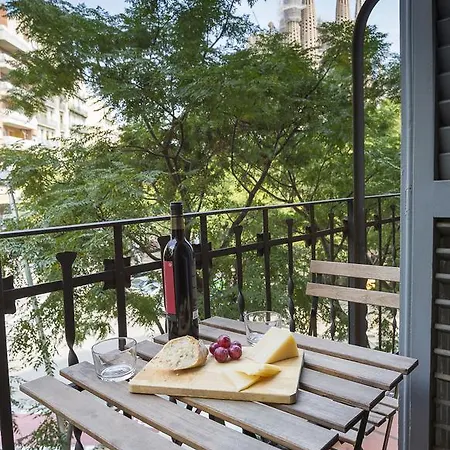 Cozy Flat With Unbeatable Views To Sagrada Familia Apartment Barcelona