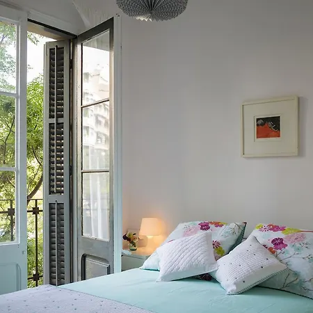 Cozy Flat With Unbeatable Views To Sagrada Familia