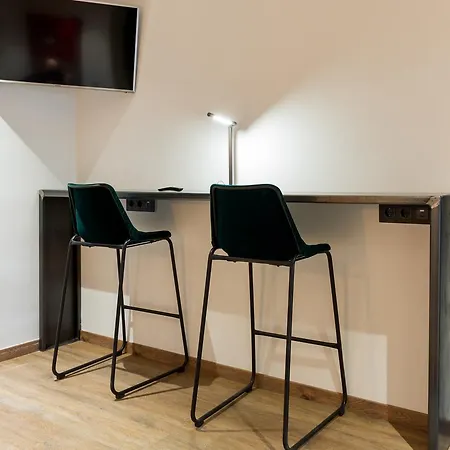 Hostel Airhostel Barcelona Airport 24h