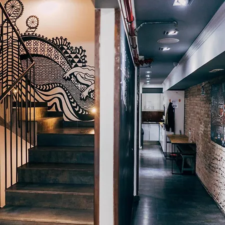 Hostel Black Swan Barcelona
